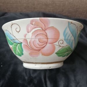 Ceramic porcelain bowl