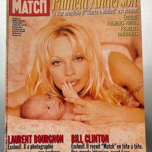 Paris match Pamela Anderson