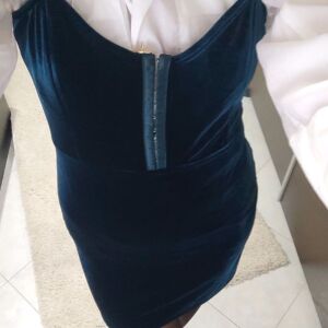 ελαστικό μίνι φόρεμα μπλε βελούδινο SMALL-MEDIUM(το πουκάμισο από μέσα δεν πωλειται)