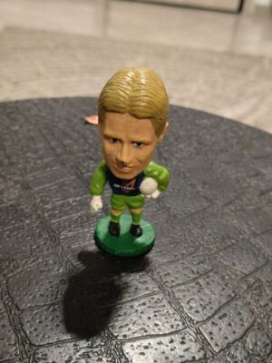 Peter Schmeichel figure