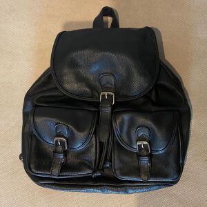 Τσάντα backpack μαύρη