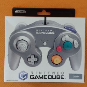 Nintendo GameCube Controller (DOL-003)