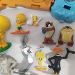 25x Φιγούρες Looney Tunes - Tweety, Sylvester, Daffy Duck, Taz, Coyote, Road Runner, Bugs Bunny κ.ά