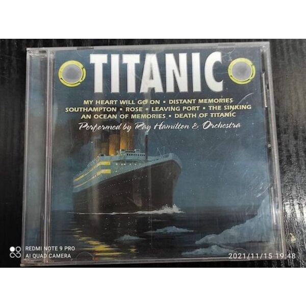 TITANIC  gnisio cd