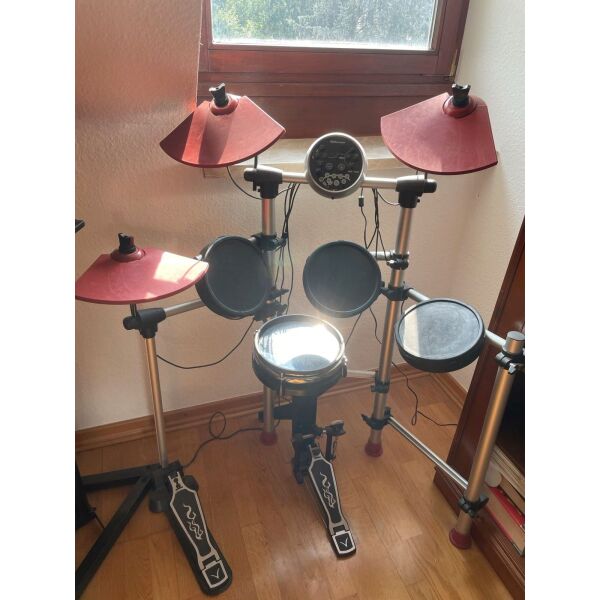 Millenium-HD-100 Electronic Drum Kit mazi me to skampo (Drum stool)