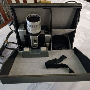 Ρετρο κινηματογραφική μηχανή CANON ZOOM 518, με δερμάτινη θήκη και επιπροσθετο φακό