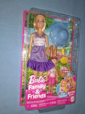 Barbie Family and Friends JBF43 καινούργιο σετ κούκλες