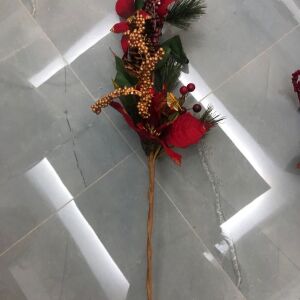 Λουλούδι τεχνητό με  χριστουγεννιάτικα στολίδια