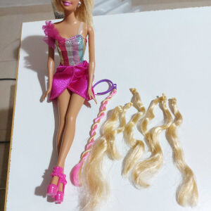 Barbie κούκλα με hair extensions