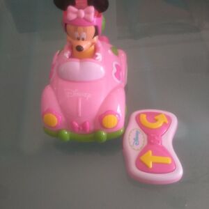 Τηλεκατευθυνόμενο αυτοκίνητο Minnie Mouse Clementoni
