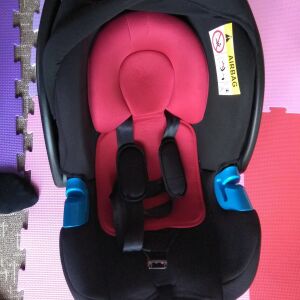 Πωλούνται 2 καθισματάκια αυτοκινήτου για μωρά έως 13 κιλά