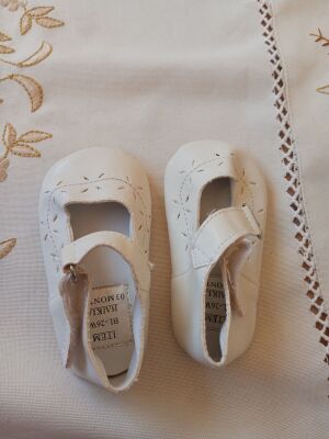Baby shoes for 3 months old