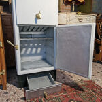 Ψυγείο Πάγου Μεταλλικό Συντηρημένο Λειτουργεί Εποχής 1950