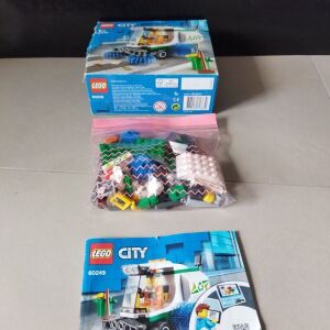 LEGO City 60249 - Street Sweeper