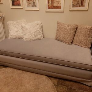 Ανάκλυνδρο βελούδινο κρεβάτι-καναπές