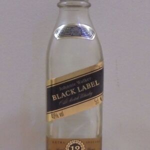 Johnnie Walker Scotch Whisky Black Label παλιό γυάλινο μπουκαλάκι μινιατούρα άδειο