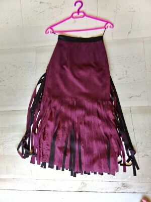 Midi suede skirt with rich fringes, burgundy deep purple