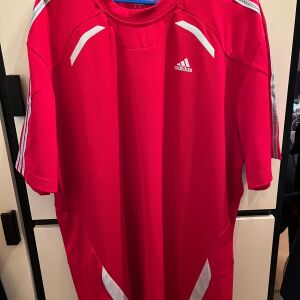 Adidas αθλητική μπλούζα XL ΑΦΟΡΕΤΗ