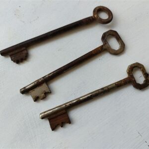 Vintage τρία μεγάλα κλειδιά πόρτας