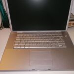 MacBook Pro 15," Intel Core 2 Duo.