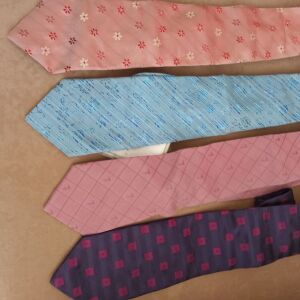 4 Ανδρικές γραβάτες,επώνυμες,κομψές
