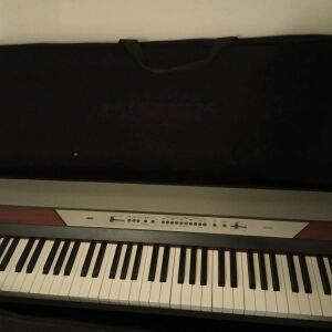 Αρμόνιο - Πιάνο  400 Ε ευκαιρία