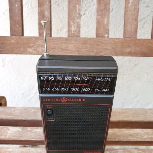Vintage GENERAL ELECTRIC FM/AM Radio Ραδιόφωνο