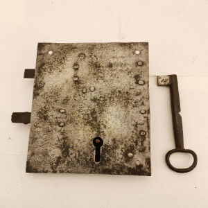 κλειδαριά εξώπορτας με τσαγρα και κλειδαριά με. κλειδί λειτουργεί εποχή 1900